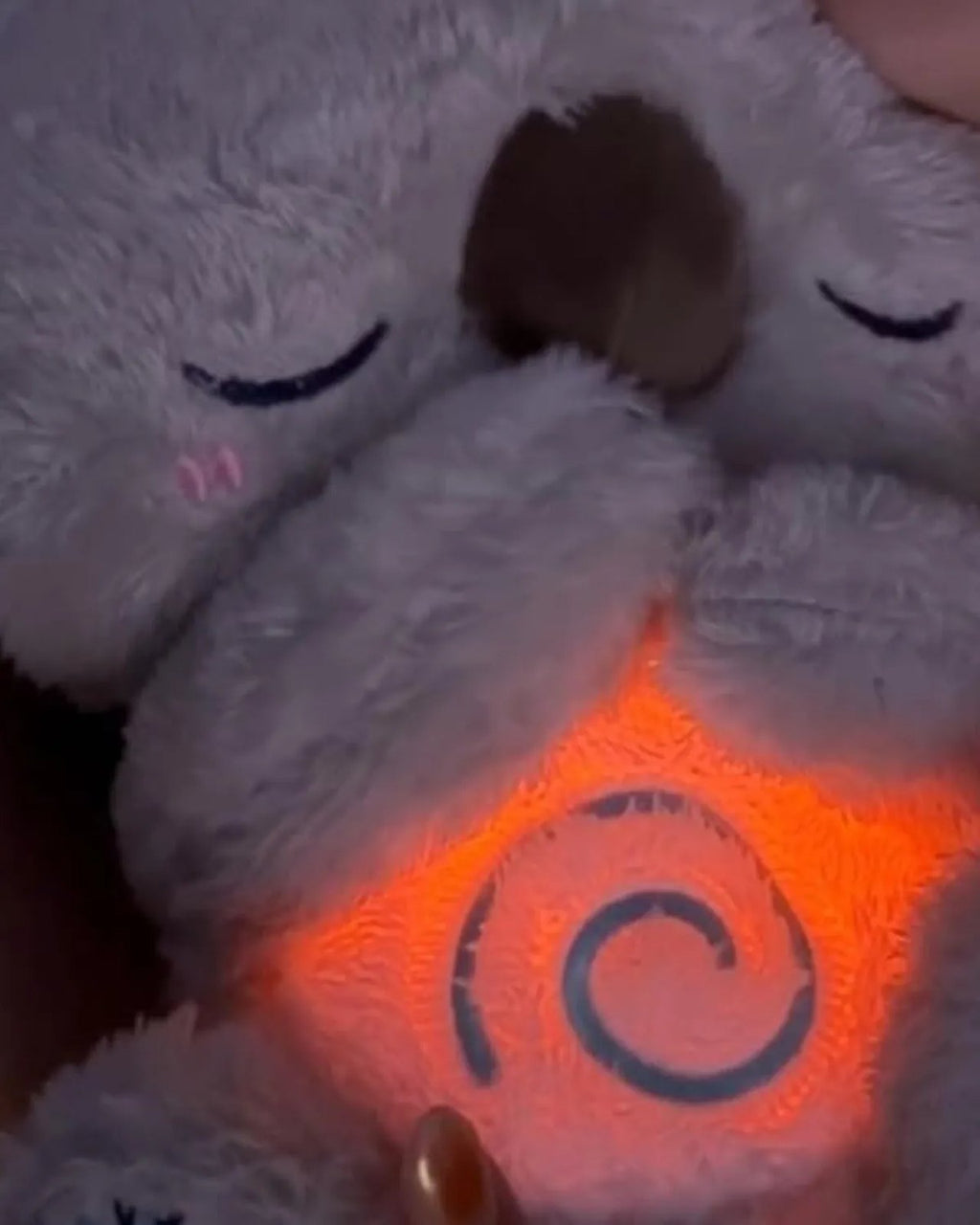 Kip the Koala, belly glow